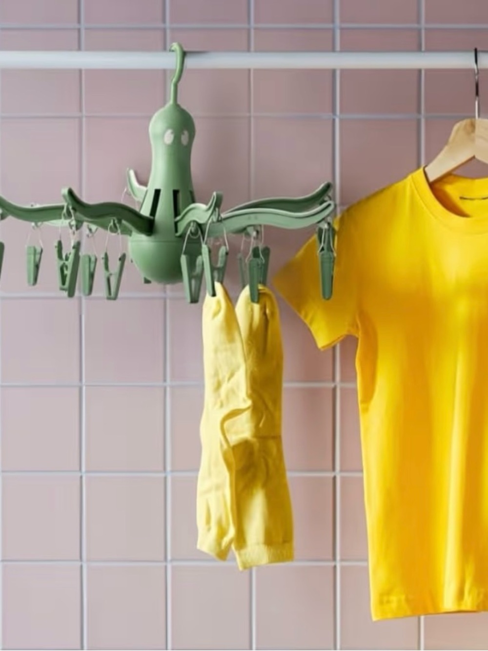 Pressa Olive Green Octopus Hanging Multi-Clip Drying Rack